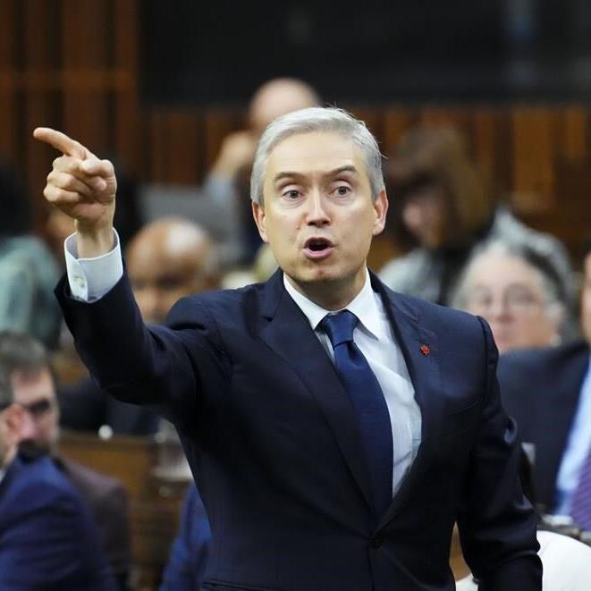 Quebecor CEO agrees to industry minister's conditions around sale of Freedom Mobile